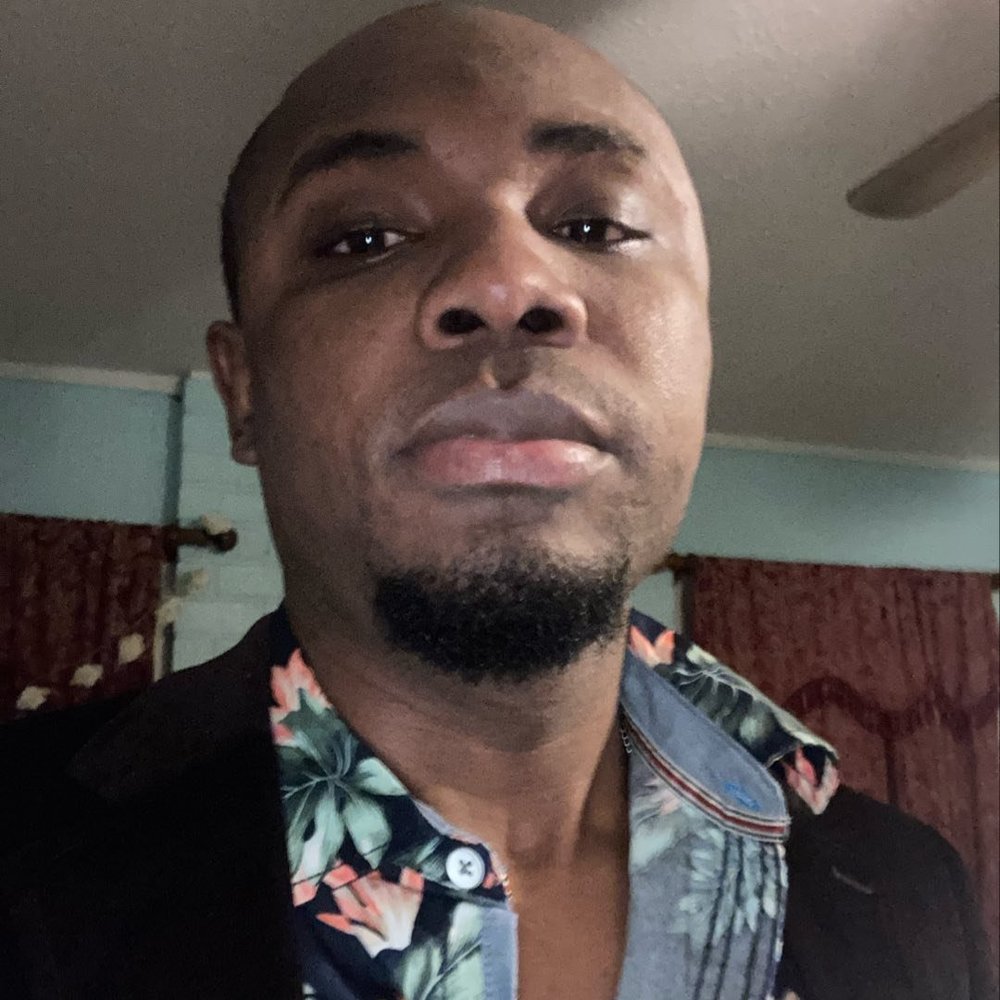 Meet your Posher, Louinel